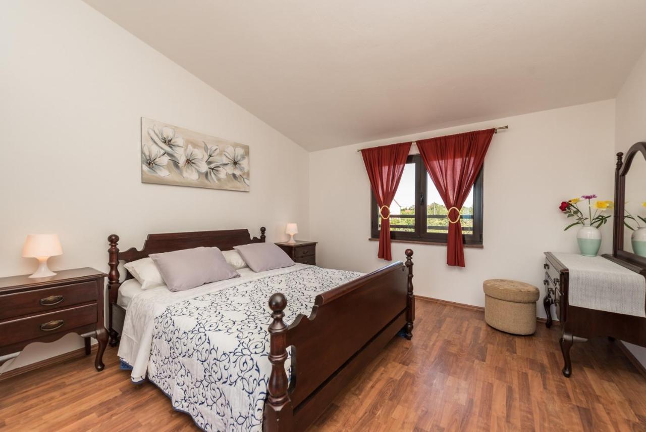 Apartment Astoria ซาตอน ภายนอก รูปภาพ