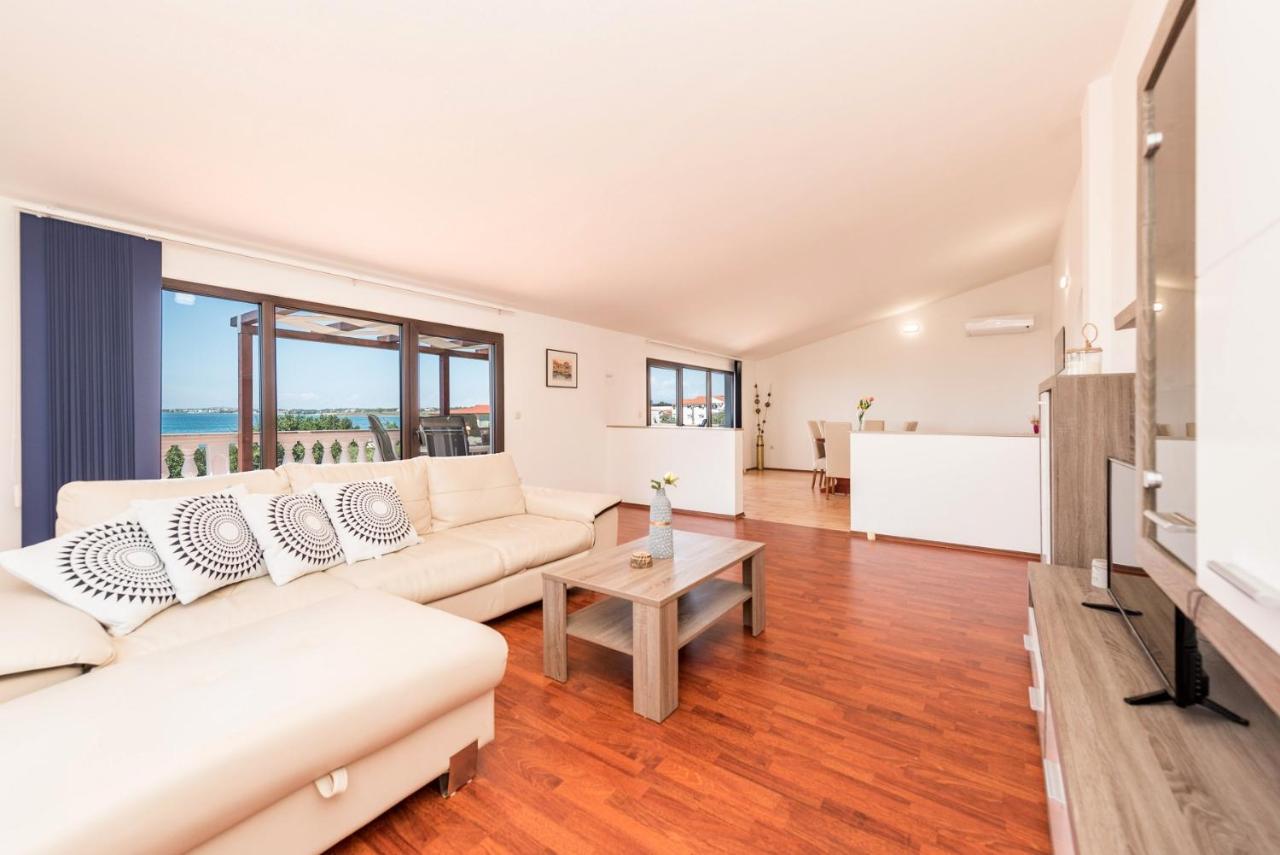Apartment Astoria ซาตอน ภายนอก รูปภาพ
